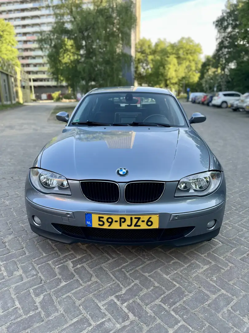 BMW 118 118i Automaat High Executive Grijs - 1
