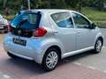 Toyota Aygo 1.0 Cool Klima*Allwetter*E-Paket*TÜV NEU* Срібний - thumbnail 5
