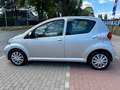 Toyota Aygo 1.0 Cool Klima*Allwetter*E-Paket*TÜV NEU* Срібний - thumbnail 8