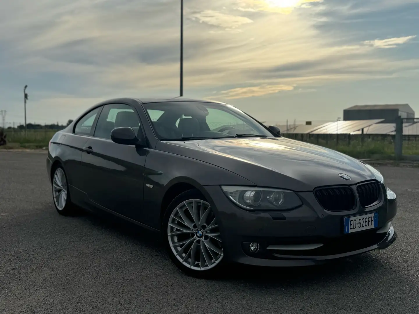 BMW 320 320d Coupe Futura 184cv Marrone - 2