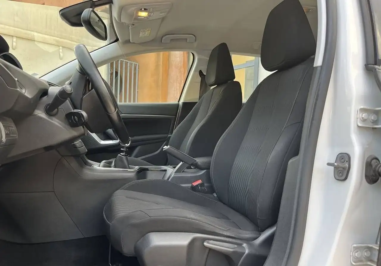 Peugeot 308 308 SW — photo 10