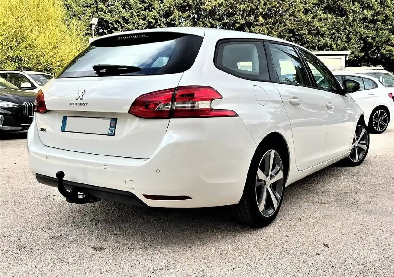 Peugeot 308 308 SW — photo 2