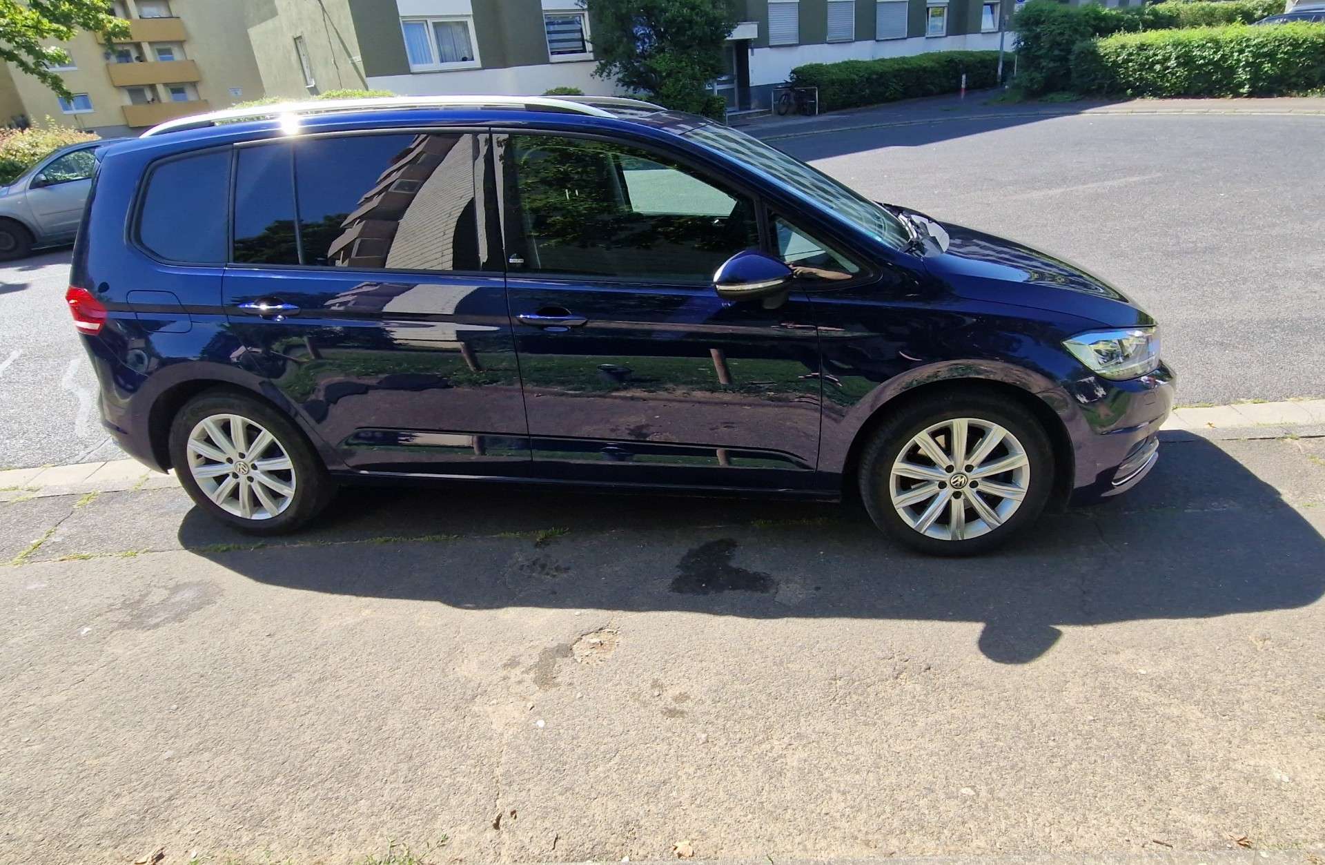Second hand Volkswagen Touran 2.0