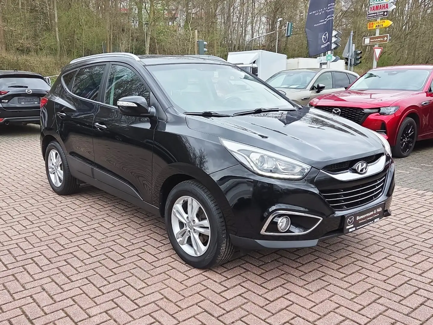 Hyundai iX35 2.0 CRDI DPF AWD *Navi*PDC hi*Bluetooth* Negru - 2