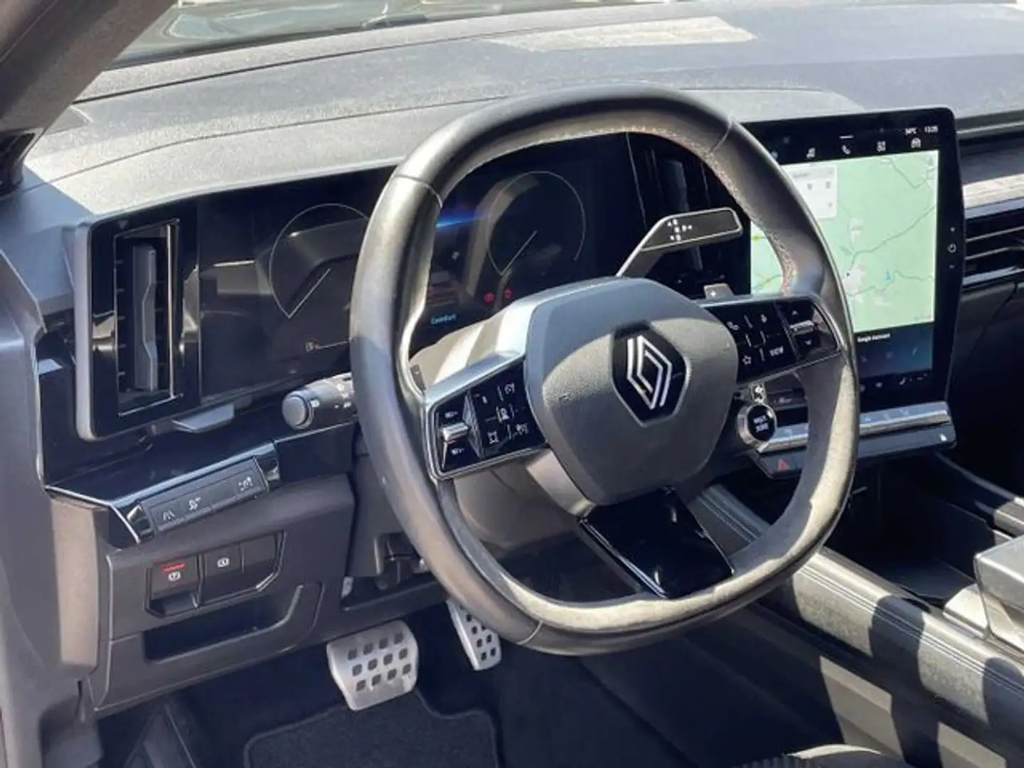 Renault Austral Techno Esprit Alpine T Ce 160 EDC AHK Negro - 2