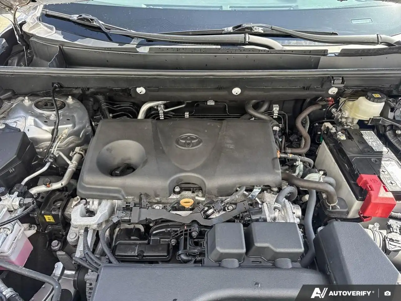 Toyota RAV 4 снимка Toyota RAV 4