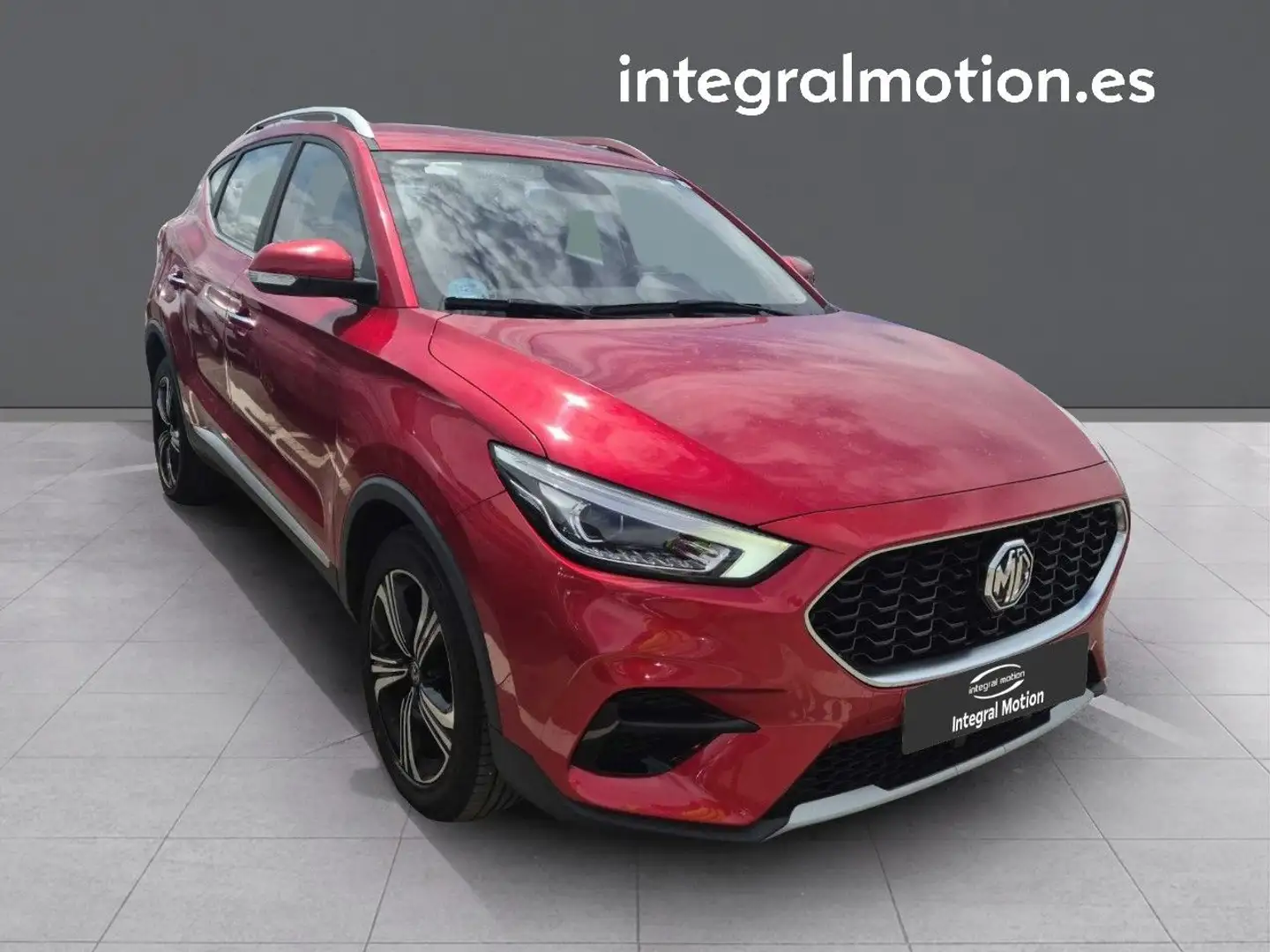 MG ZS 1.5 Comfort Rojo - 2