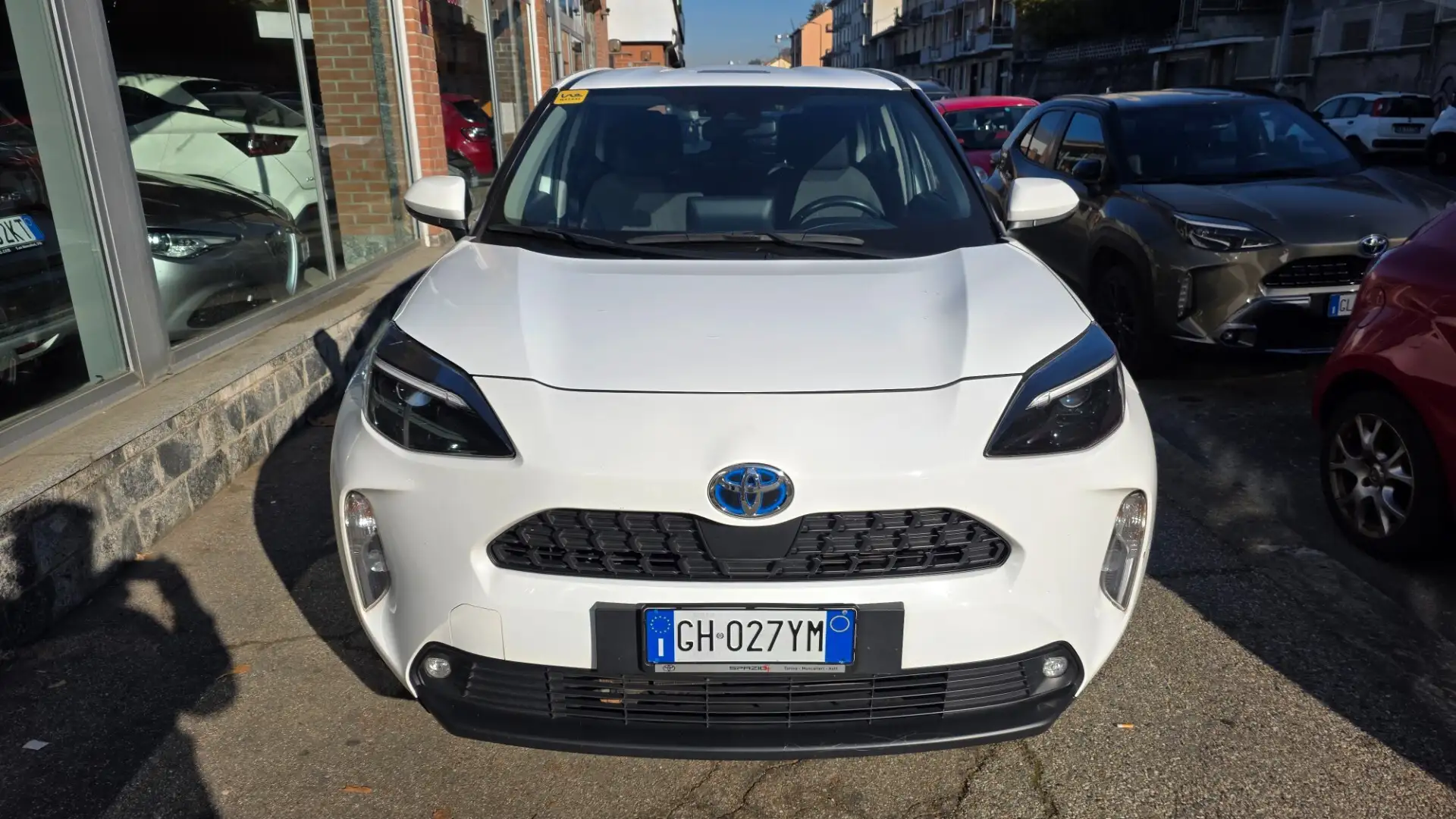 Toyota Yaris Cross Yaris Cross 1.5 Hybrid 5p. E-CVT Business Fehér - 2