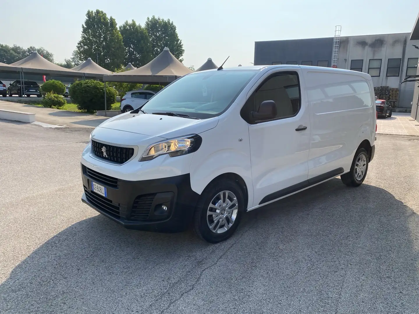 Peugeot Expert BlueHDi 120 STANDARD 4,95 Blanc - 1