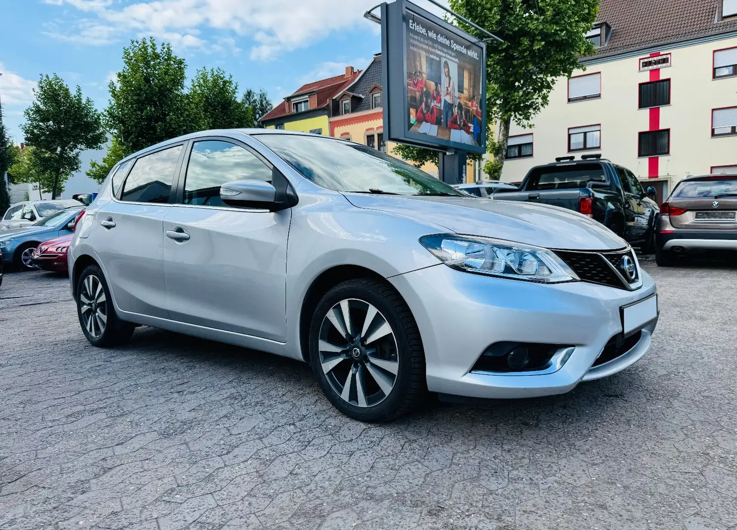 Nissan Pulsar 1.2 Automatik Klimaautomatik Navi Kamera Silber - 1