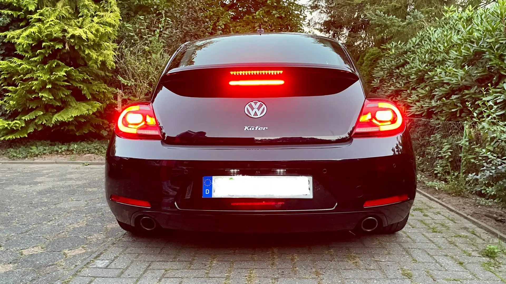 Volkswagen Beetle 2.0 TSI - 1