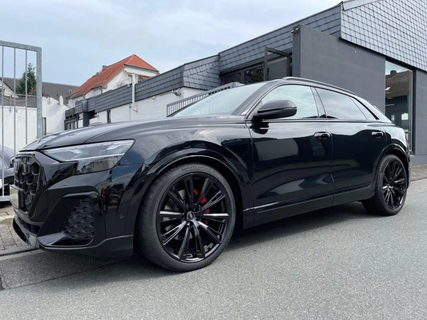 Audi Q8 50 TDI Facelift |SLine|HUD|Softclose|23"|360° Zwart - 1