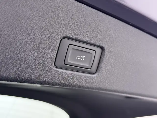 Audi Q4 E-Tron view 23