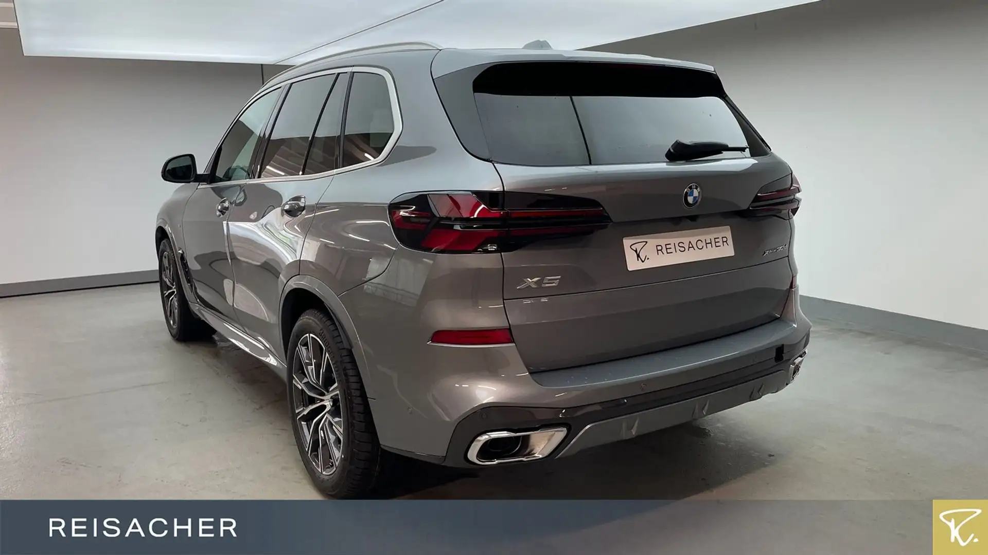 BMW X5 xDrive30d A M-Sport,el.Sitz+Mem,AHK,DAProf,Au Grau - 2