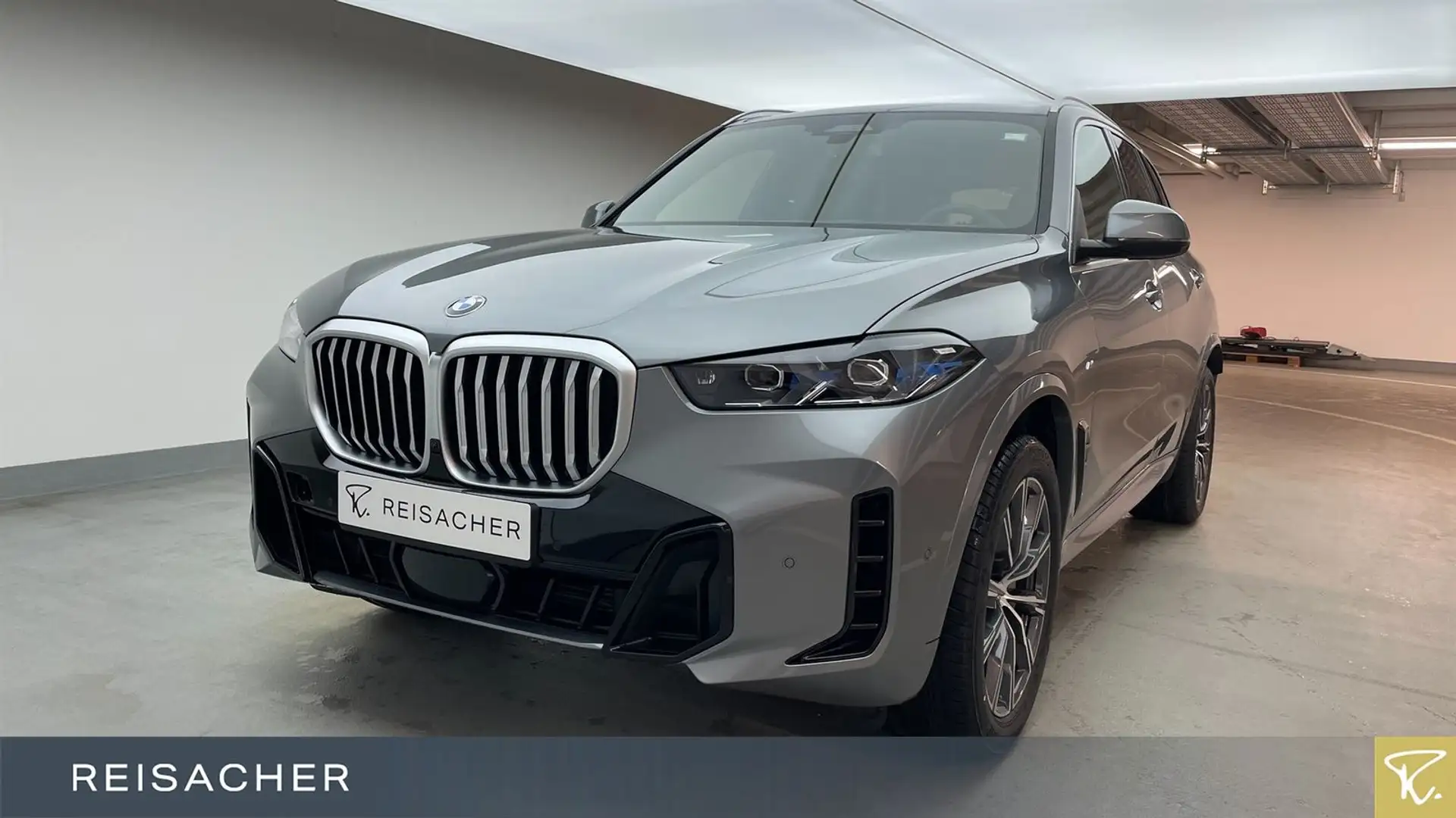 BMW X5 xDrive30d A M-Sport,el.Sitz+Mem,AHK,DAProf,Au Grau - 1