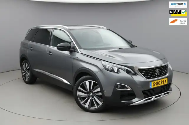Peugeot 5008 Pano|Carplay|Camera|Navi|7-persoons