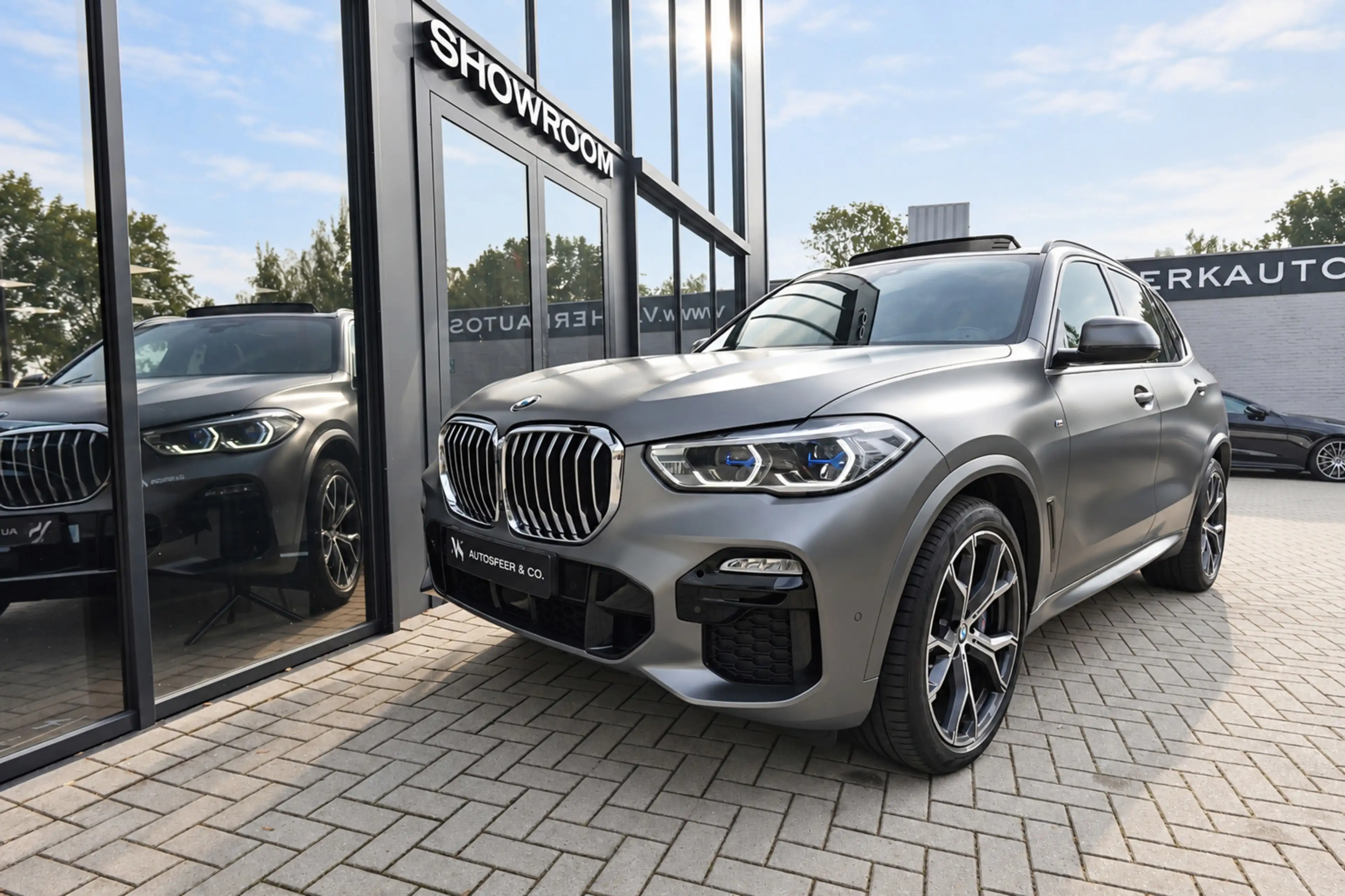 BMW X5 XDrive30d Executive PANO LASER MASSAGE — photo 13