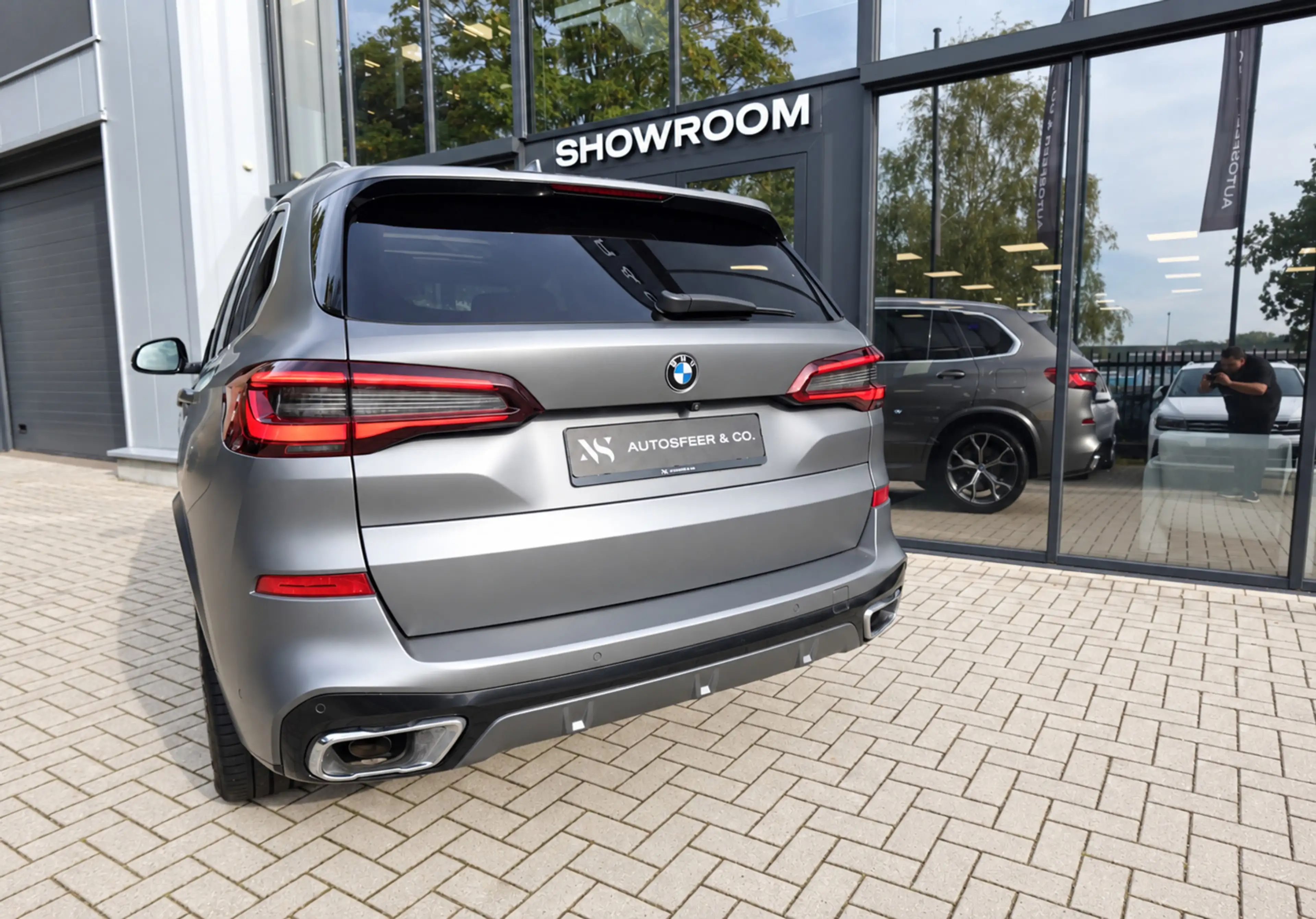 BMW X5 XDrive30d Executive PANO LASER MASSAGE — photo 10