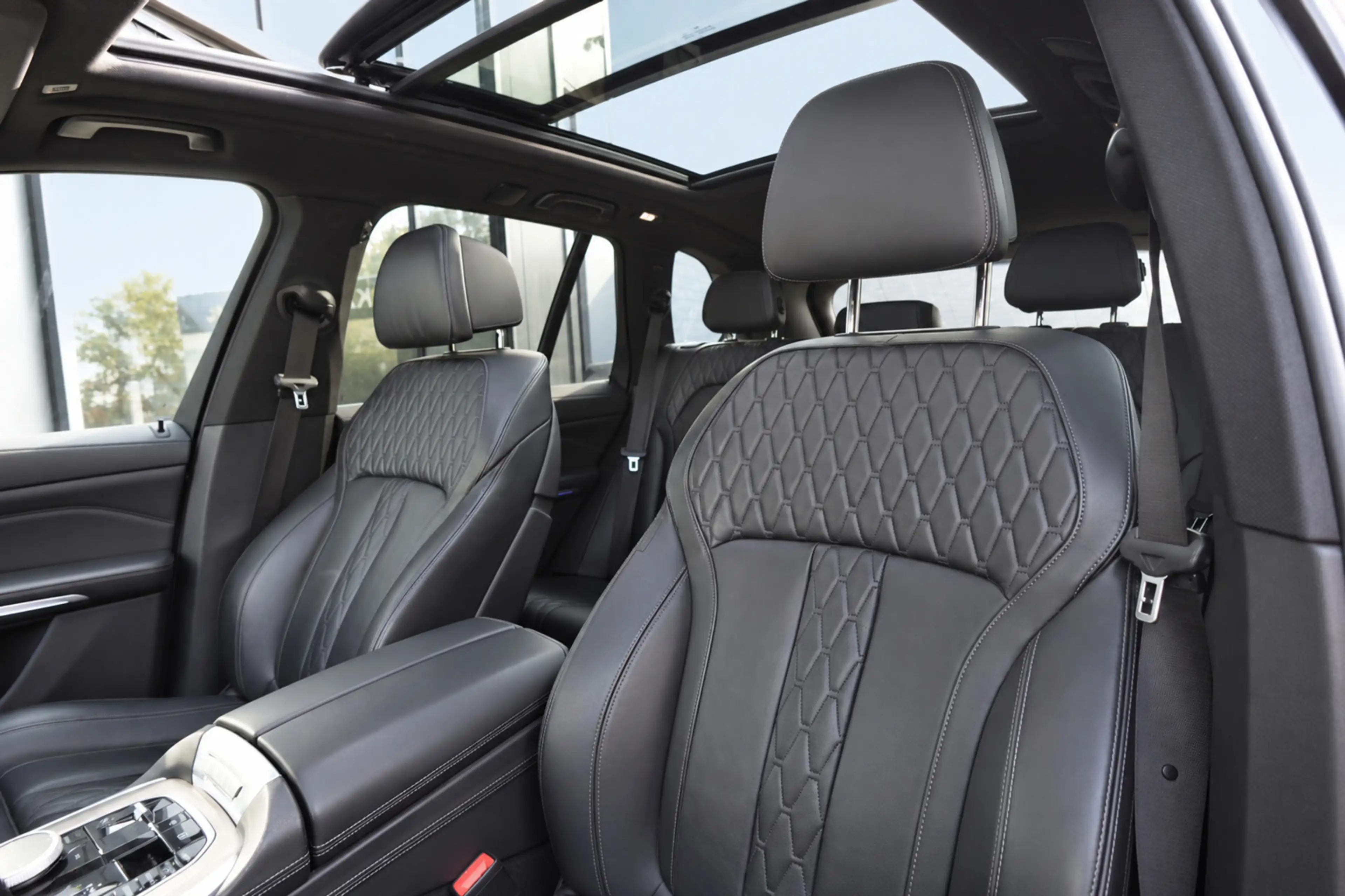 BMW X5 XDrive30d Executive PANO LASER MASSAGE — photo 5