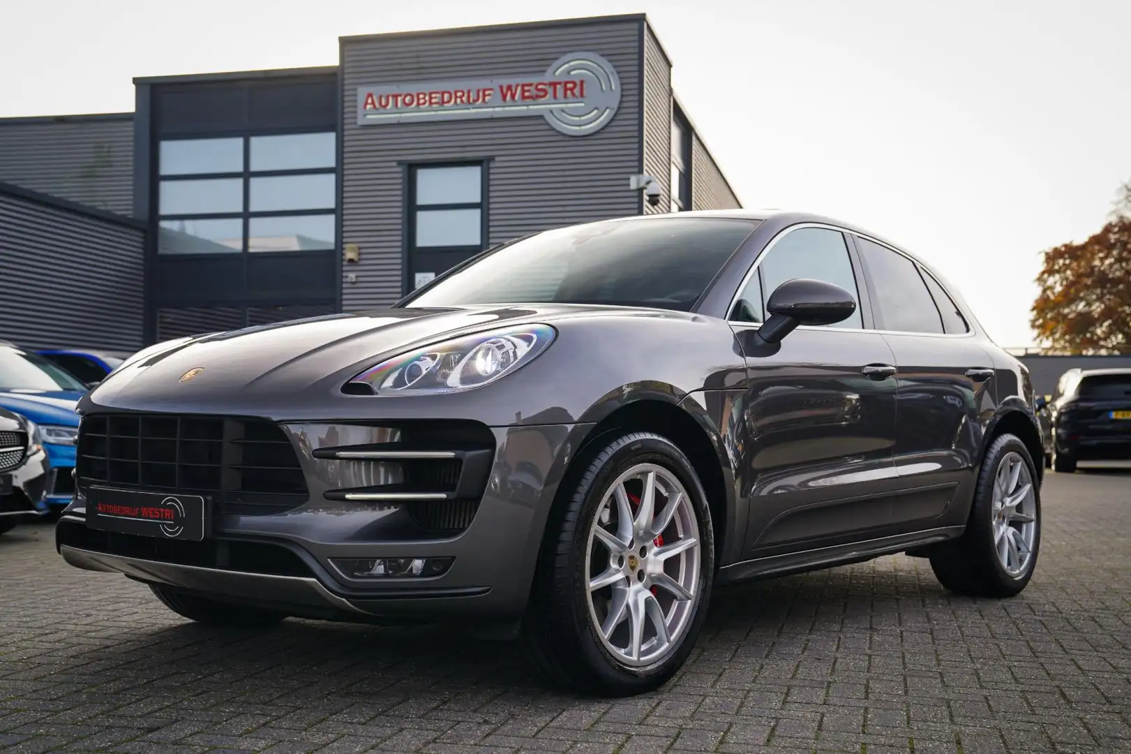 Porsche Macan 3.6 Turbo | Nieuwstaat | Panorama | Burmester Audi Grijs - 1
