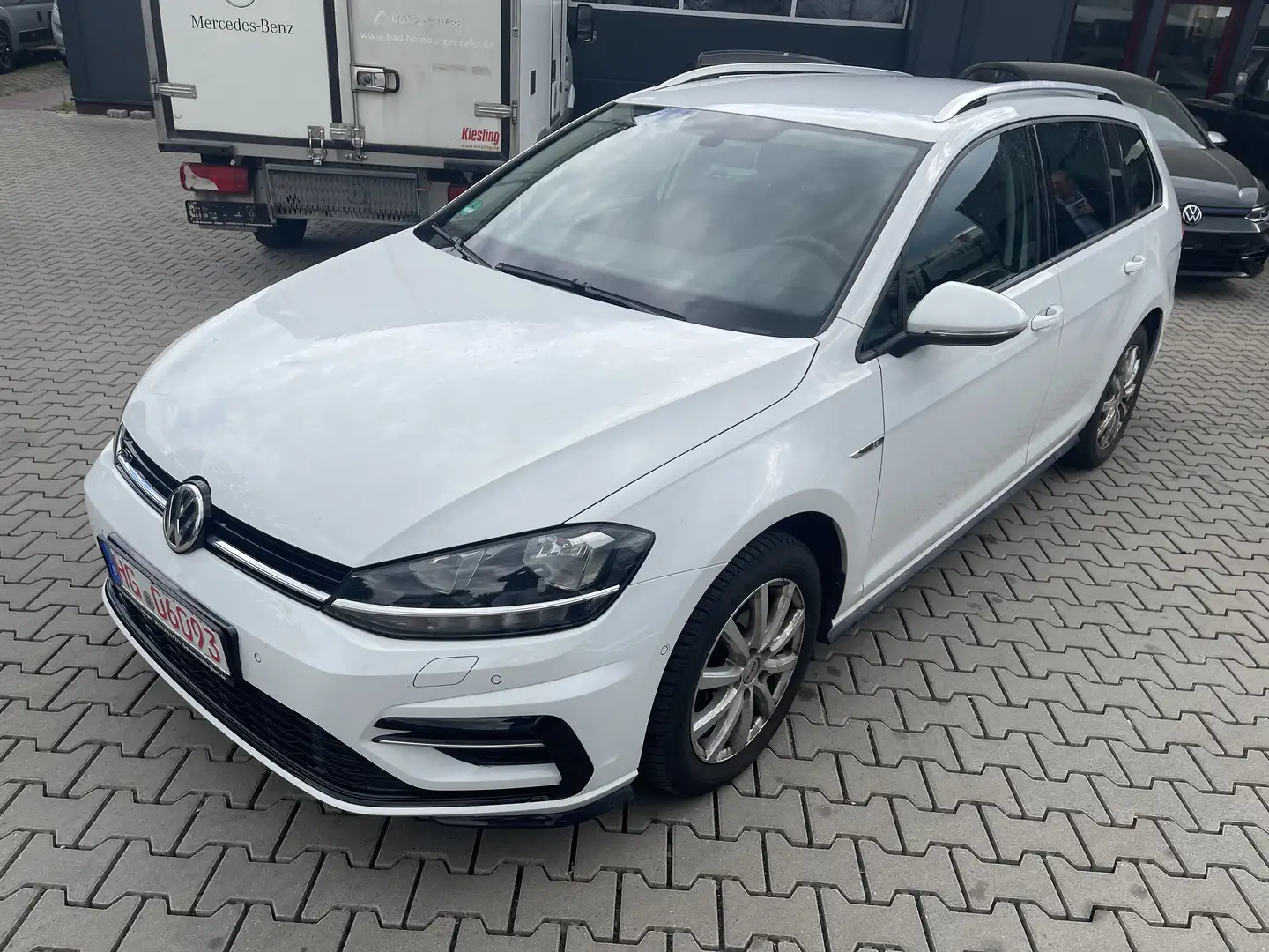 Volkswagen Golf Variant 2.0 TDI SCR DSG Highline R-Line Tüv Neu Weiß - 1