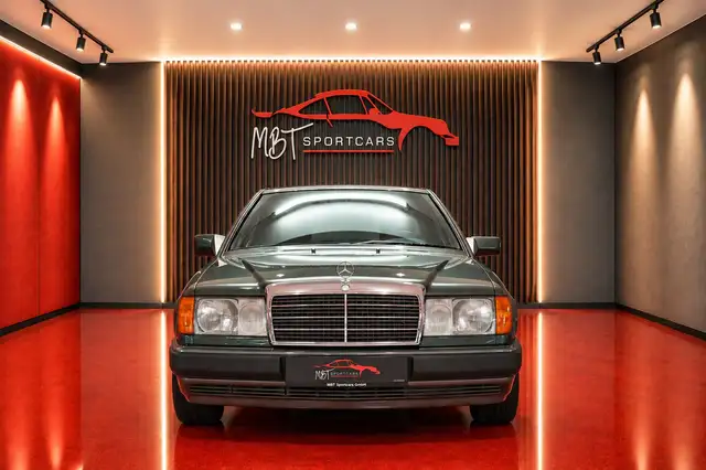 Mercedes-Benz CE 220 COUPÉ/150PS/AUT/H-KENNZEICHEN/SAMMLER/TOP