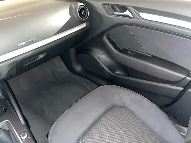 Audi A3 view 9
