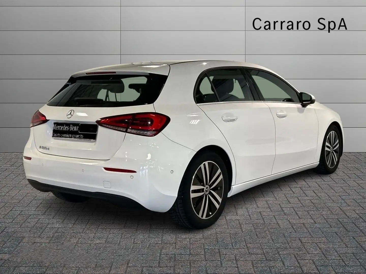 Mercedes-Benz A 180 - A 180 d Business auto Bianco - 2