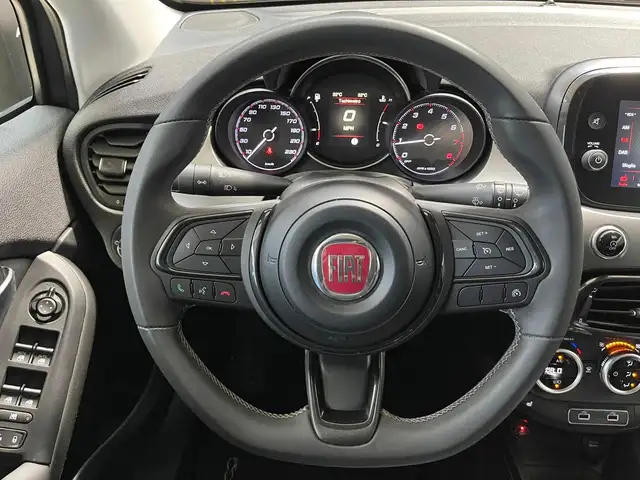 Fiat 500x view 10