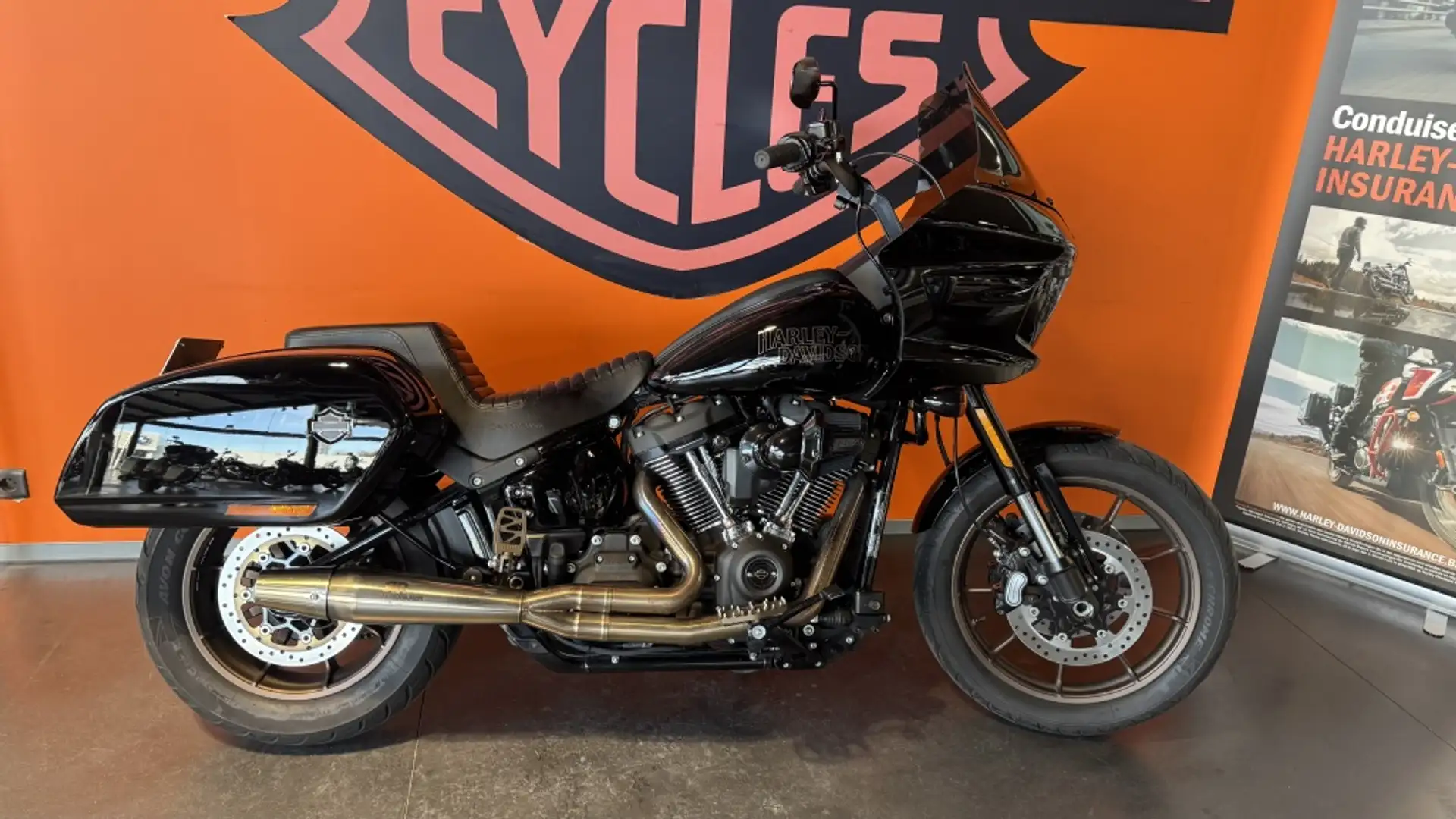 Harley-Davidson Lowrider ST Chopper Zwart - 1