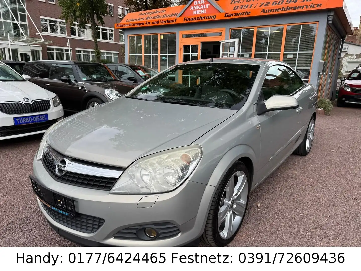 Opel Astra 1.9 CDTI VERDECK OHNE FUNKTION Grau - 1