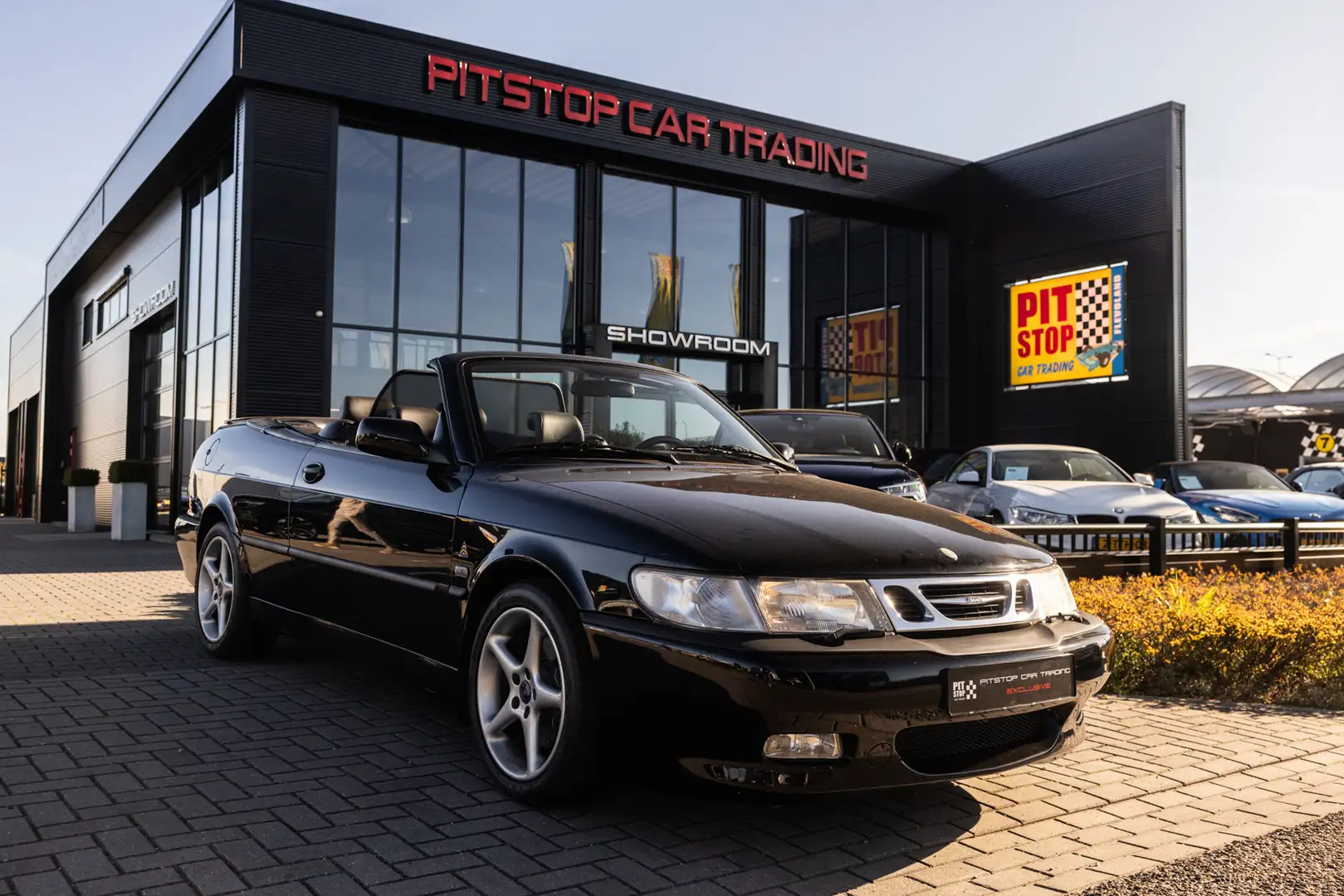 Saab 9-3 Cabrio 2.3 Turbo Viggen, 230 PK, Origineel, Nieuws Schwarz - 1