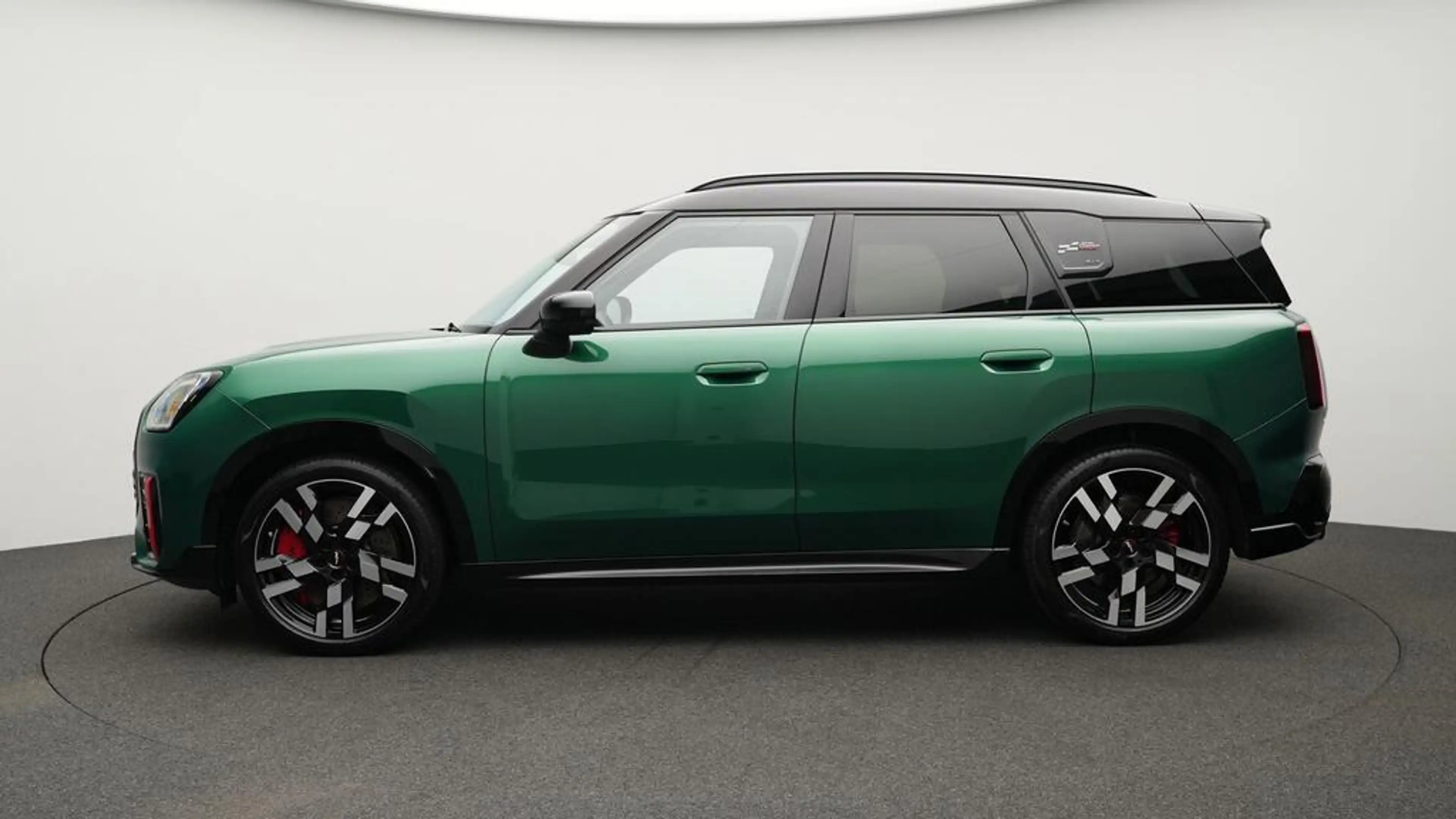 MINI JCW Countryman All4 John Cooper Works Trim — photo 2