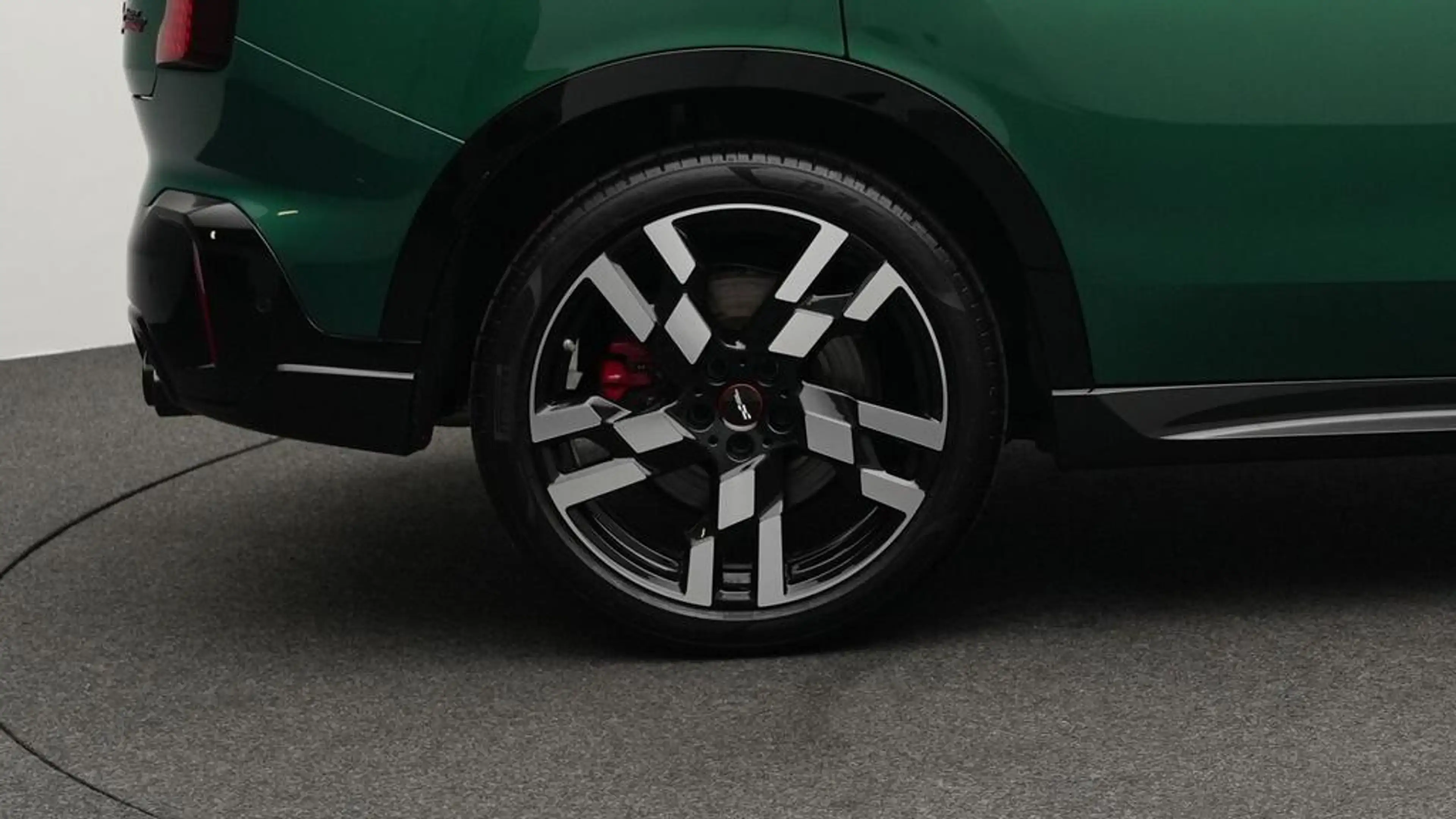 MINI JCW Countryman All4 John Cooper Works Trim — photo 10