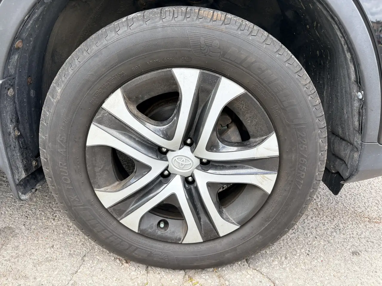 Toyota RAV 4 снимка Toyota RAV 4