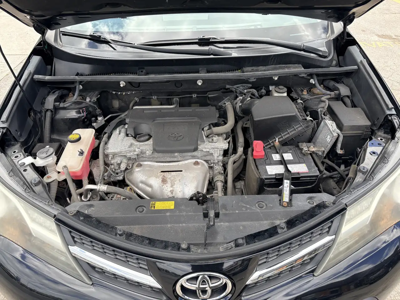 Toyota RAV 4 снимка Toyota RAV 4