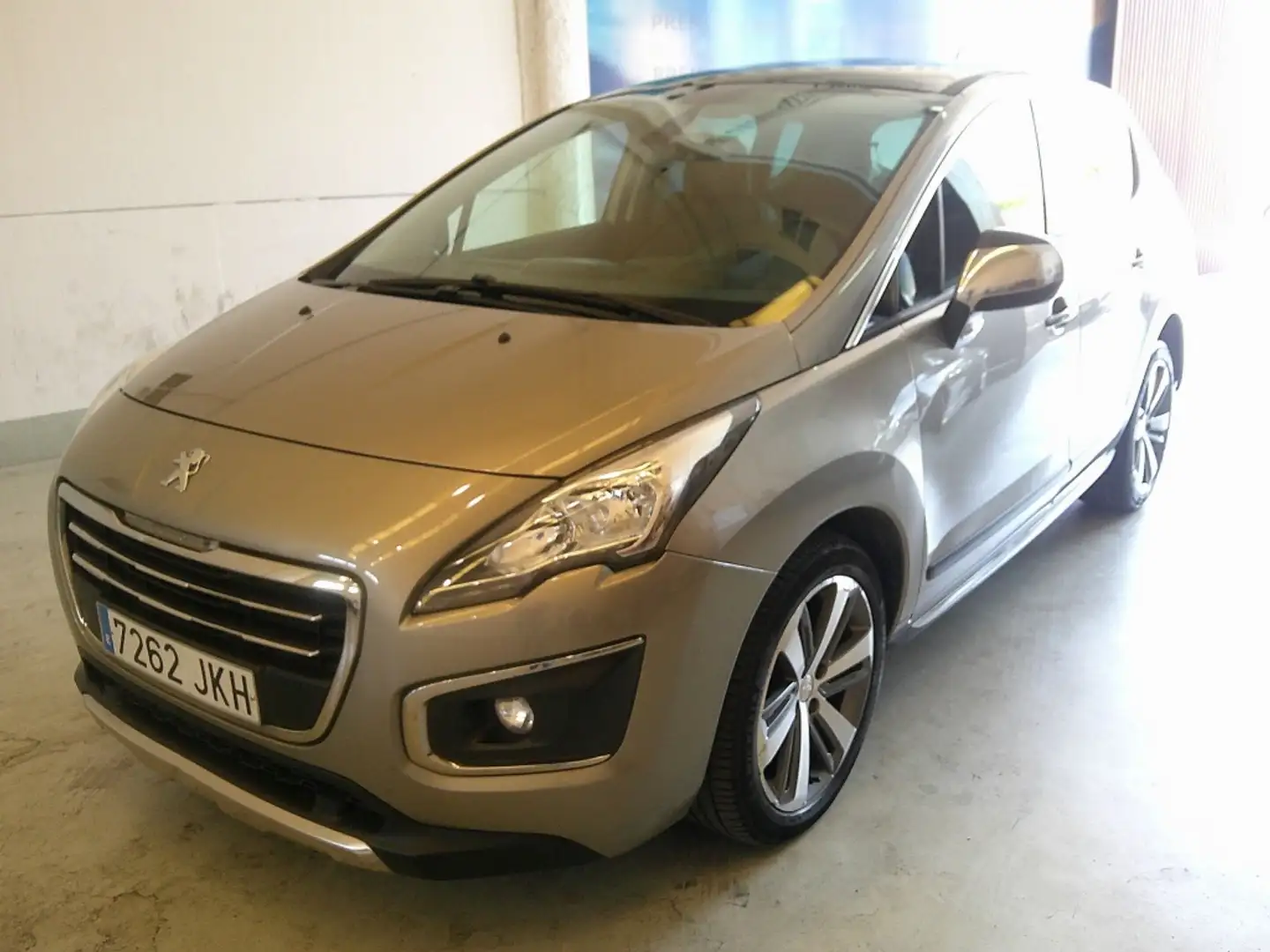 Peugeot 3008 1.2 PureTech S&S Allure 130 Szary - 1
