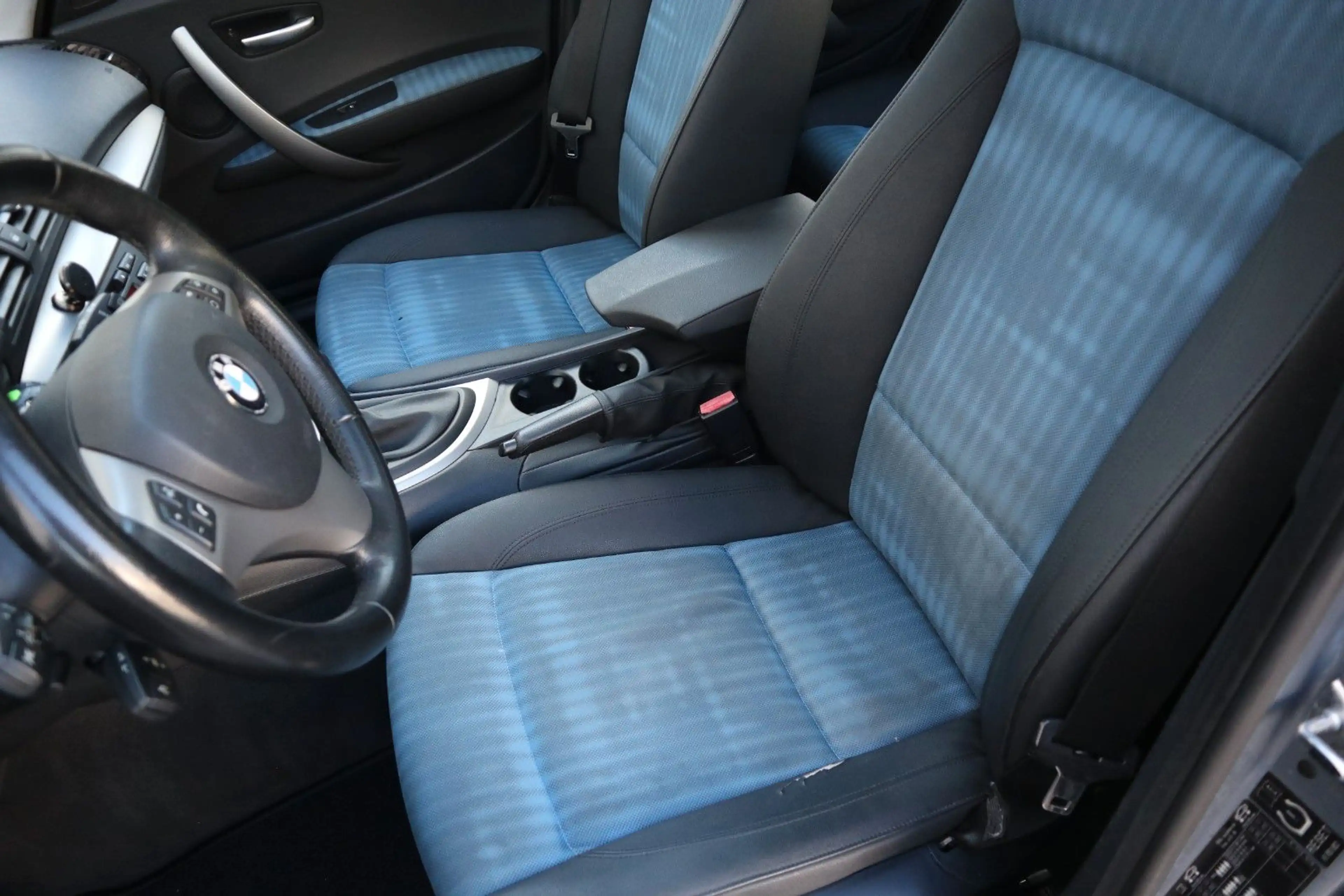 BMW 118 i Automatik Leder eGSD Steuerkette & TÜV NEU — photo 17
