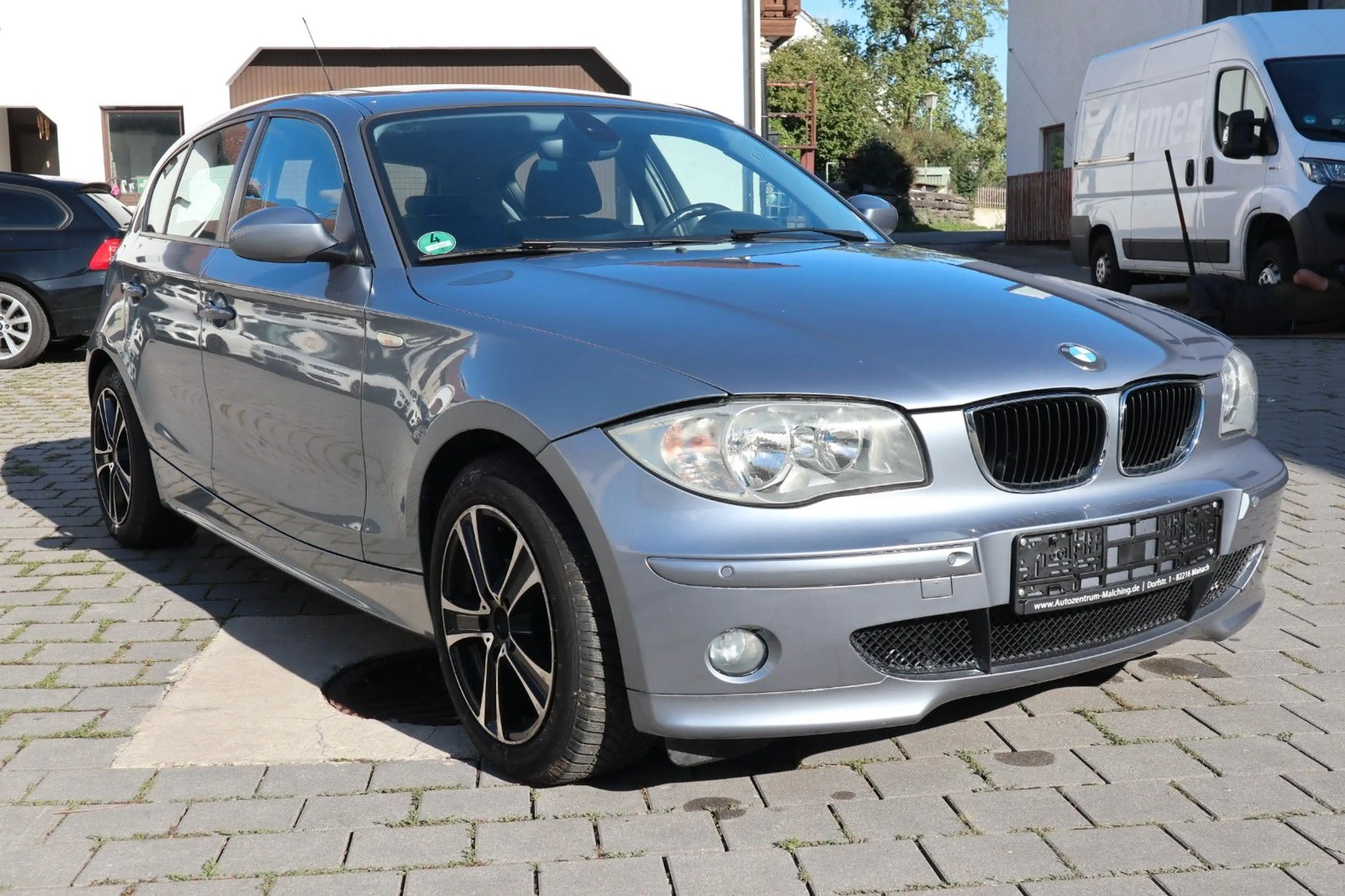 BMW 118 i Automatik Leder eGSD Steuerkette & TÜV NEU — photo 3