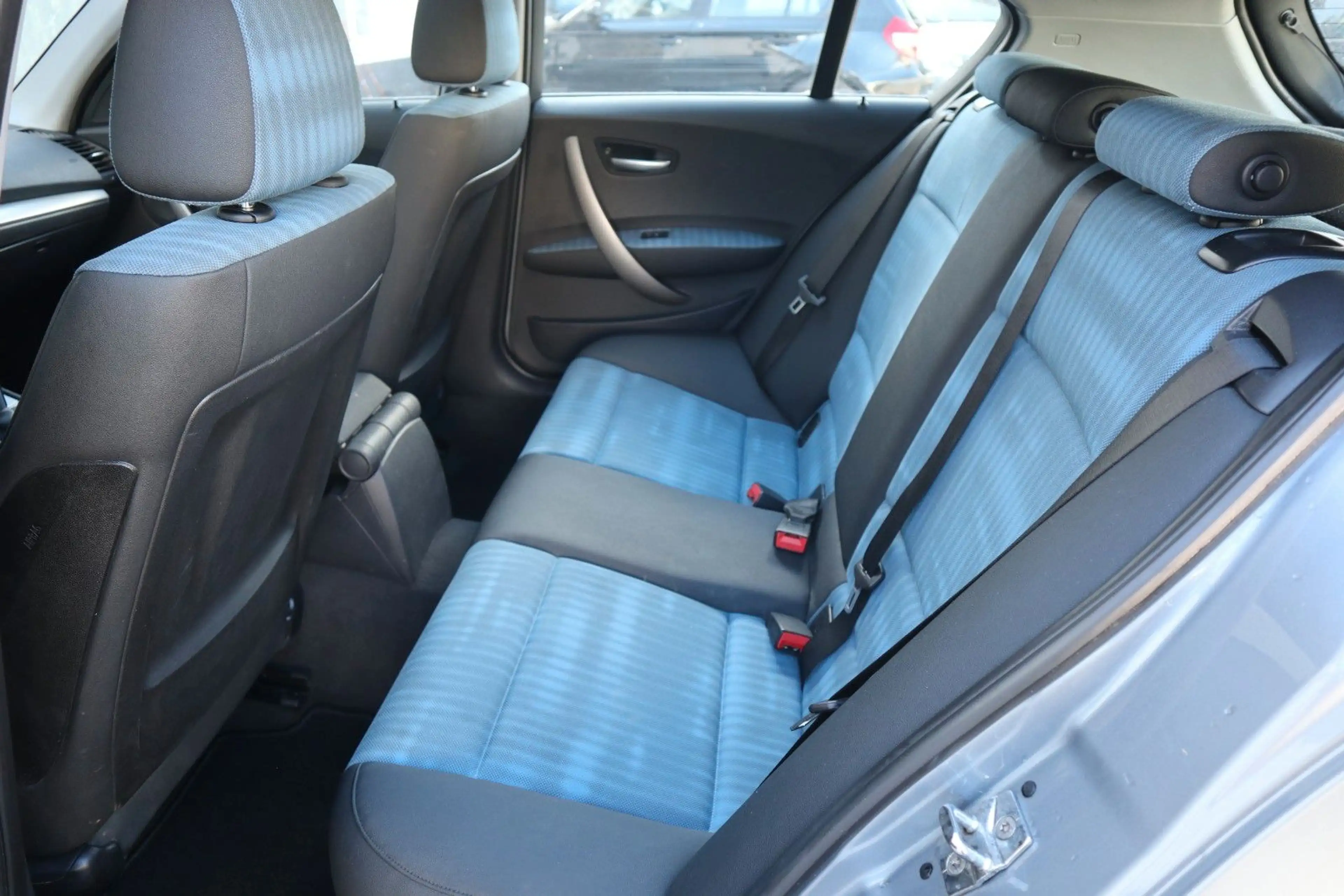 BMW 118 i Automatik Leder eGSD Steuerkette & TÜV NEU — photo 14