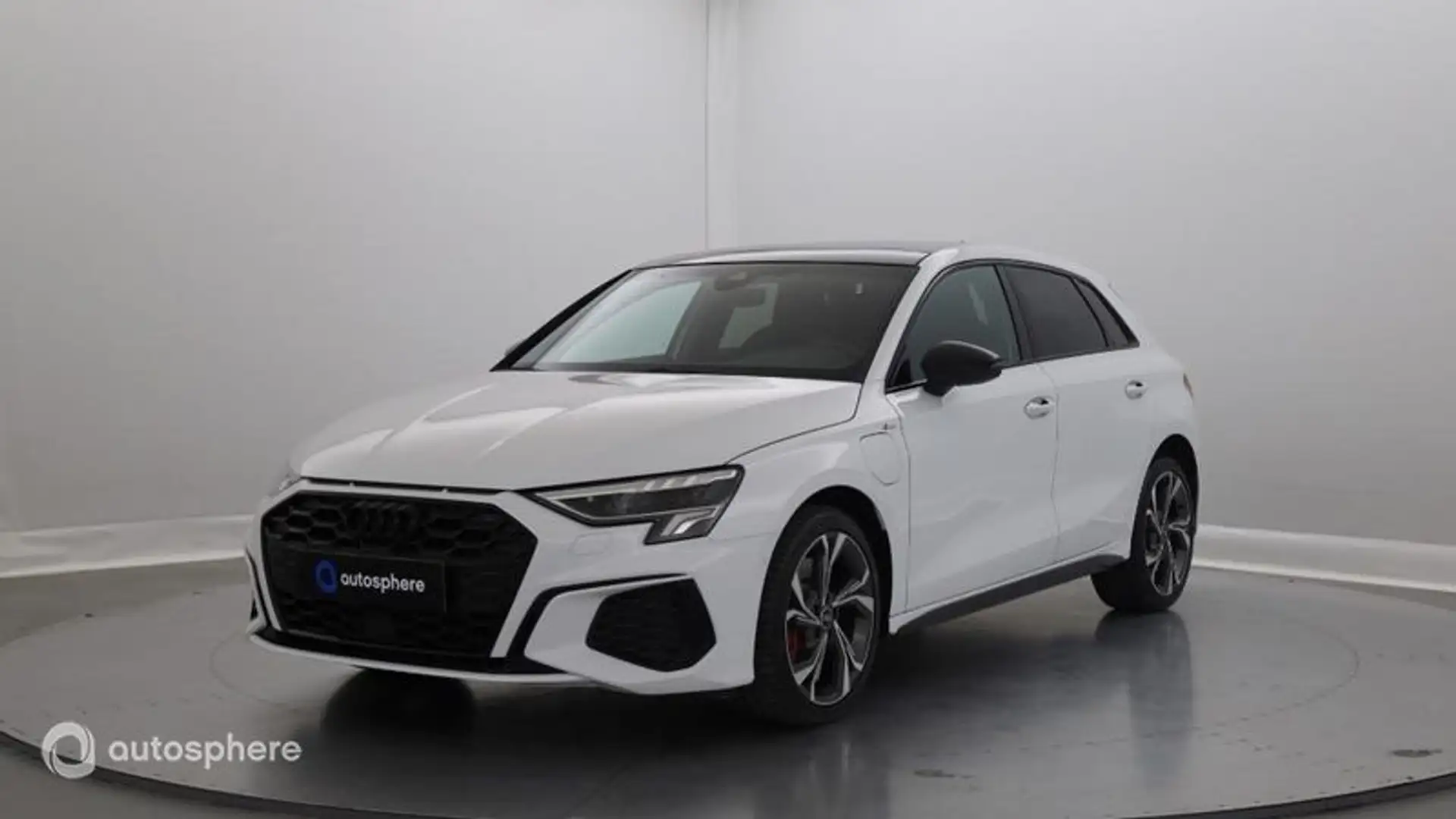 Audi A3 45 TFSI e 245ch Competition S tronic 6 - 1