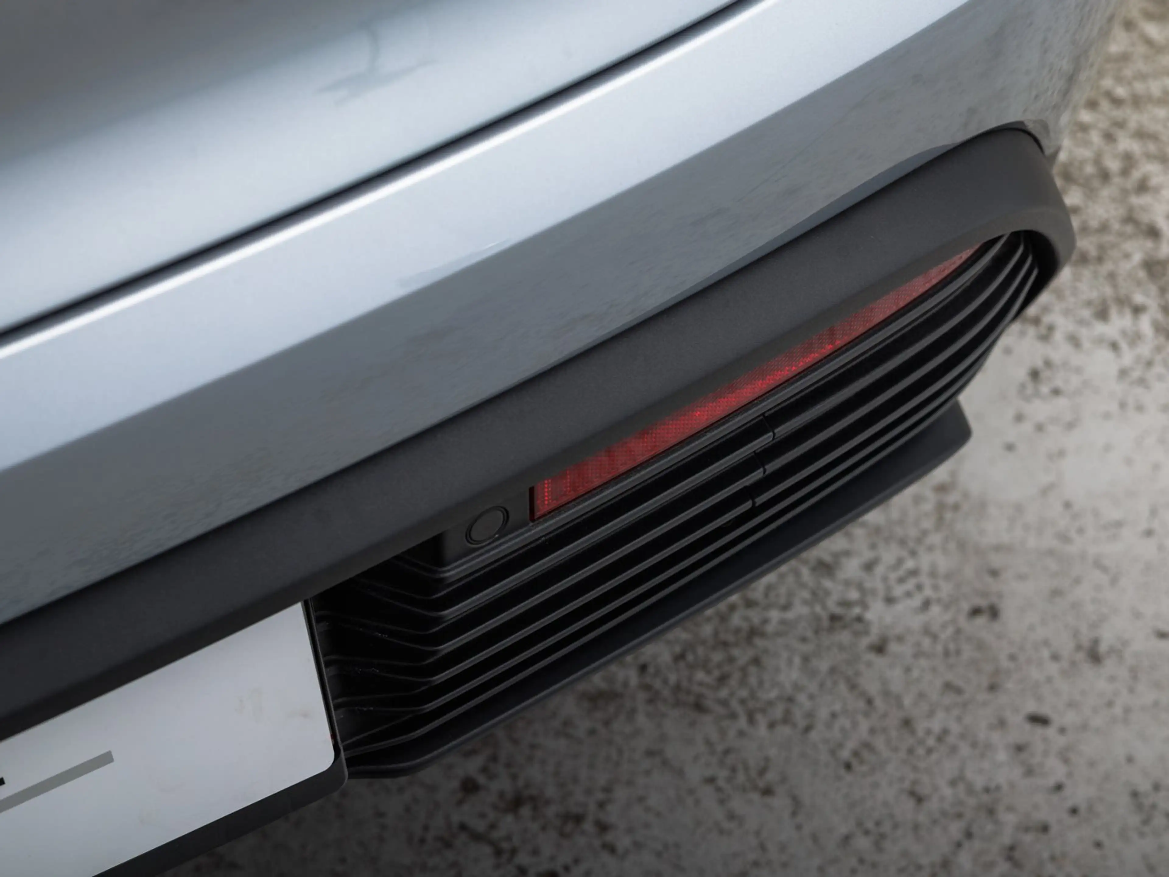 Porsche Macan 4S — photo 8