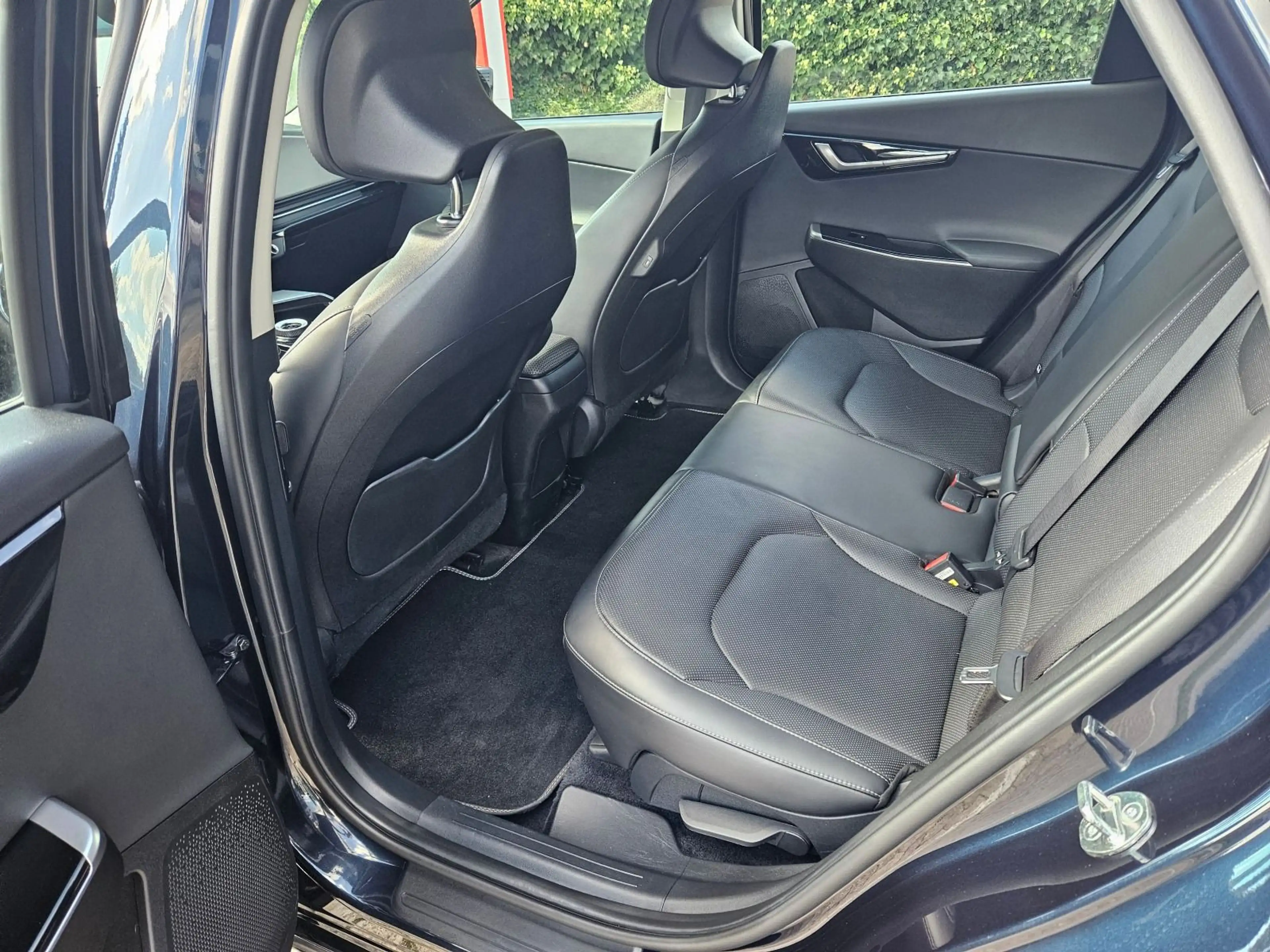 Kia EV6 Elektro 77,4 kWh RWD Wärmep. Air-Paket — photo 9