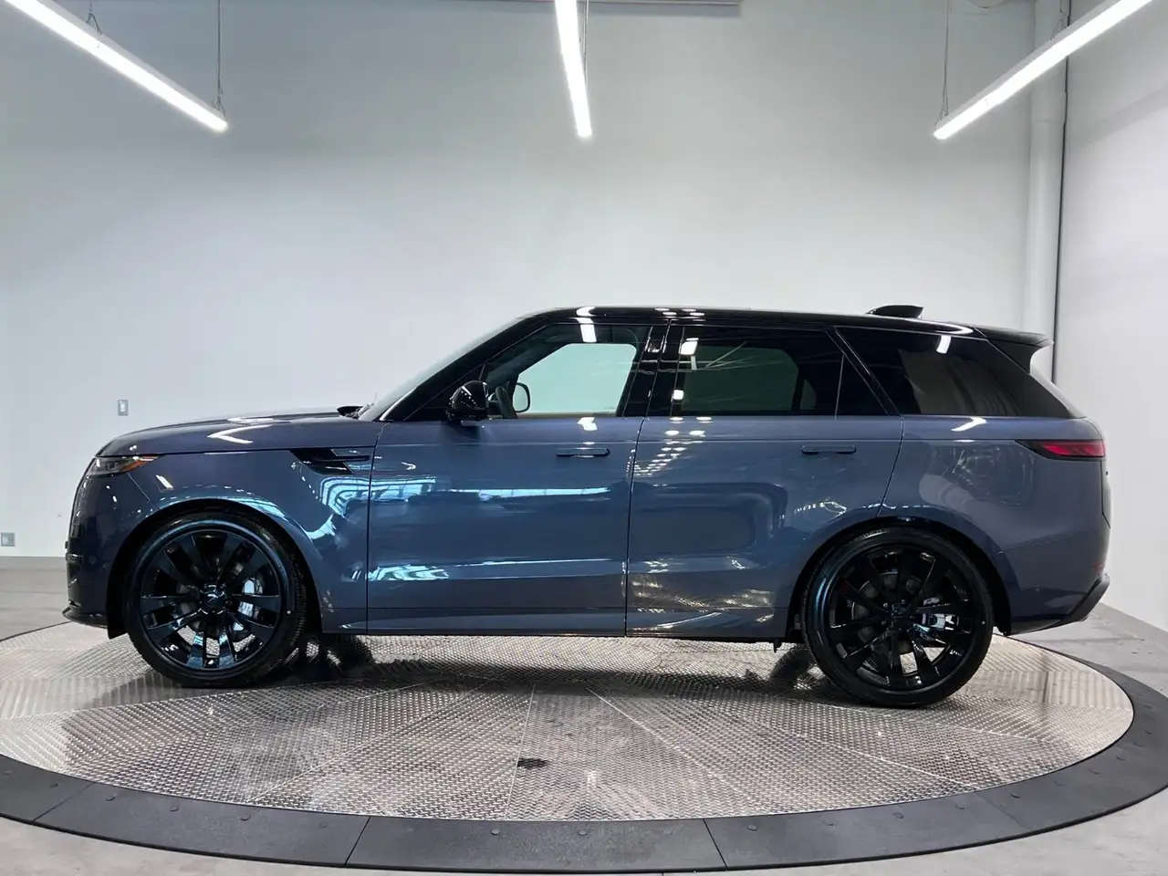 2026 Land Rover Range Rover Sport