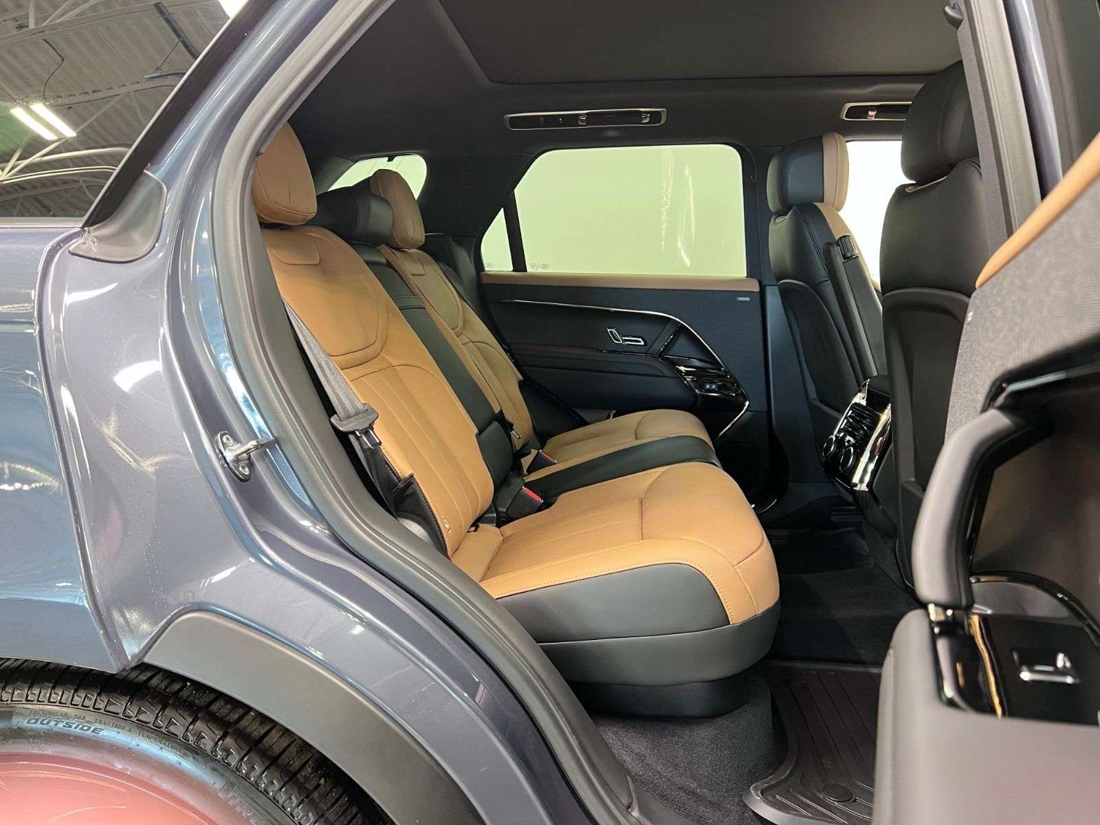 2026 Land Rover Range Rover Sport P400 DYNAMIC HSE thumb 22