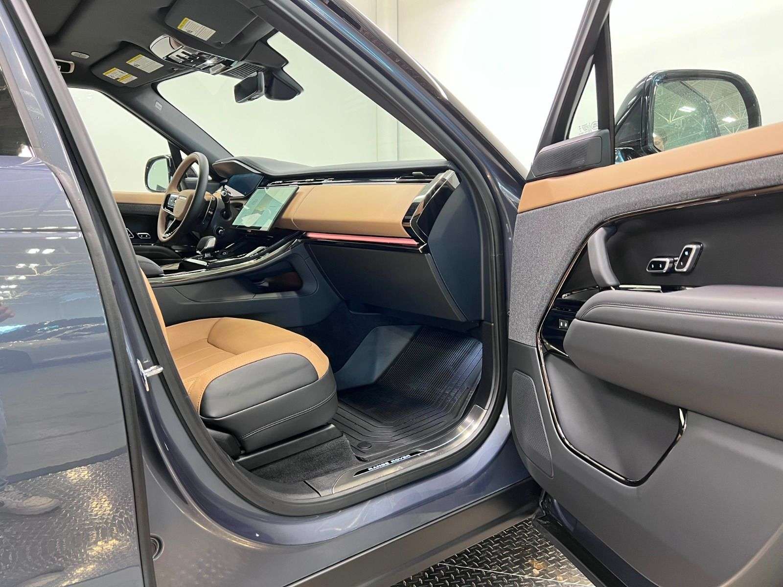 2026 Land Rover Range Rover Sport P400 DYNAMIC HSE thumb 26