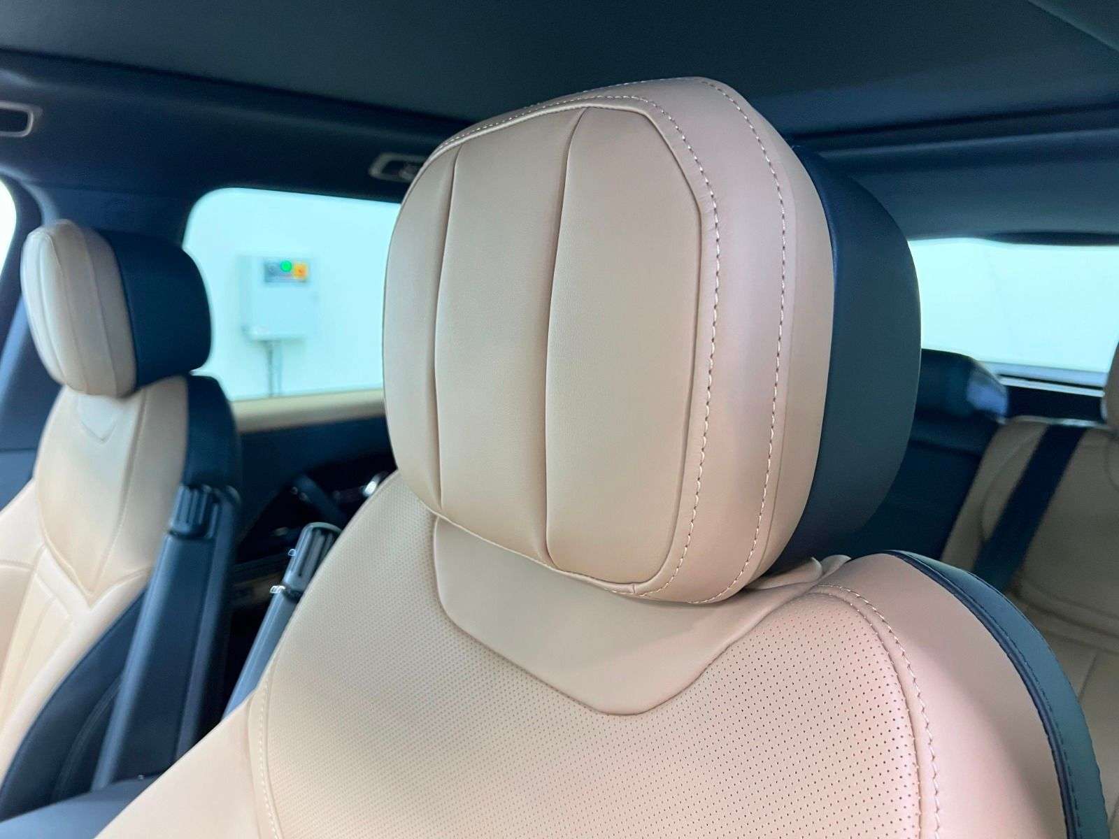 2026 Land Rover Range Rover Sport P400 DYNAMIC HSE thumb 25