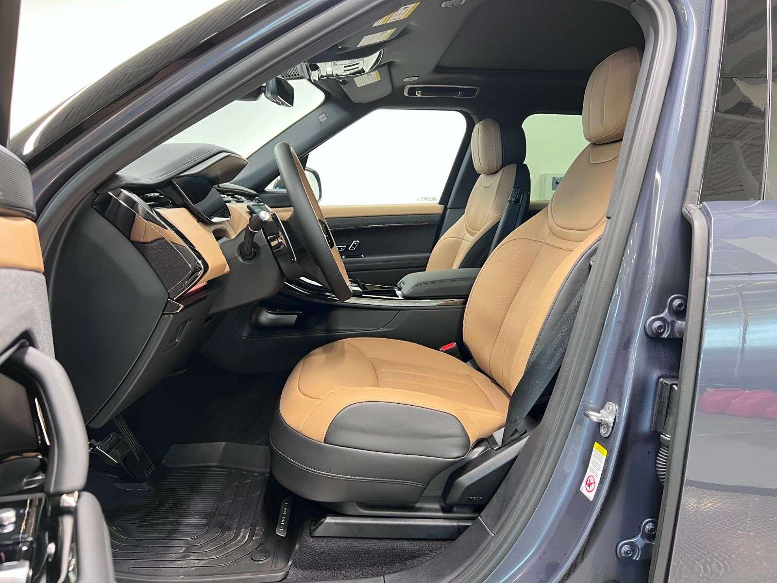 2026 Land Rover Range Rover Sport P400 DYNAMIC HSE thumb 31