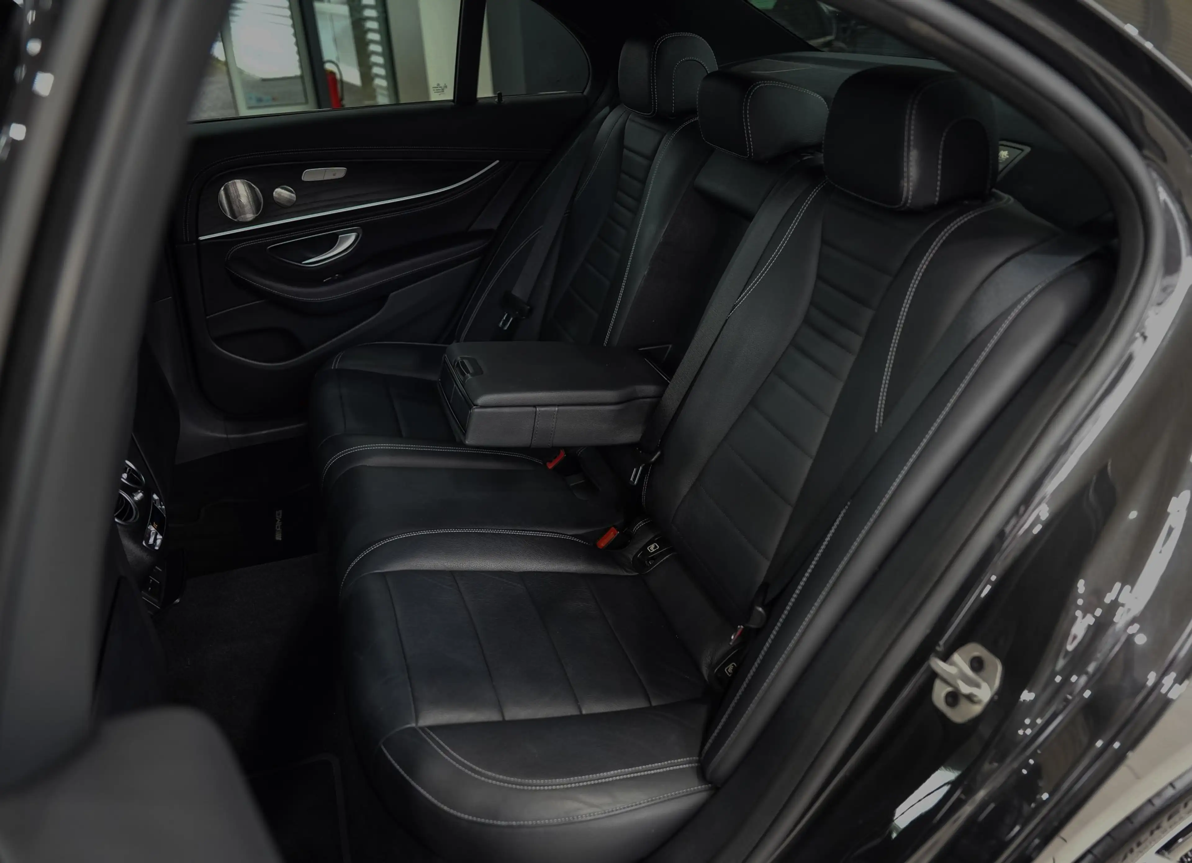 Mercedes-Benz E 450 4Matic*AMG-LINE*NIGHT*BURM*BUSINESS*1.HAND — photo 10