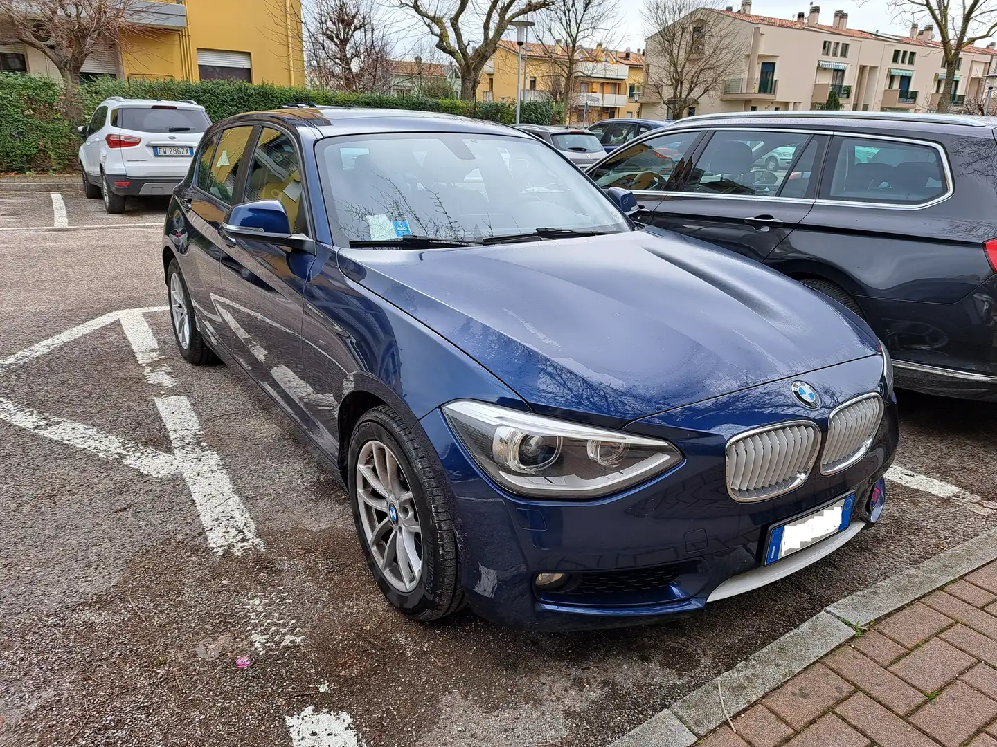 BMW 118 118d 5p Urban Blue - 1